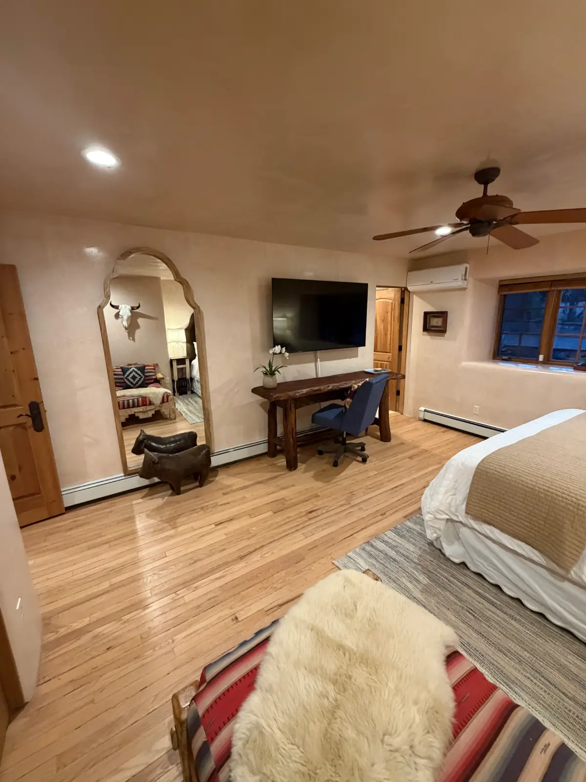 Bedroom 2 - King Bed